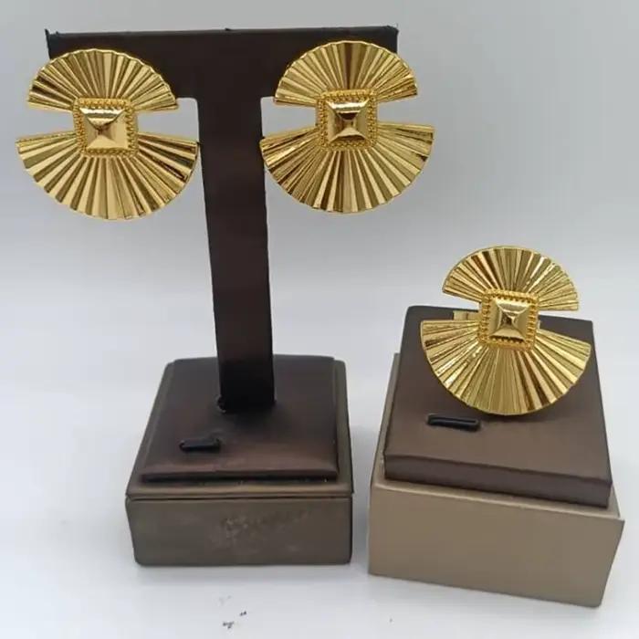 Ensemble de bijoux plaqués or de dubaï pour dames