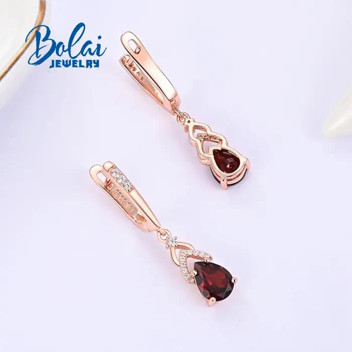 Boucles d'oreilles en argent Sterling 925 serties de grenats rouges naturels pour femmes pour les occasions spéciales comme les anniversaires et les mariages