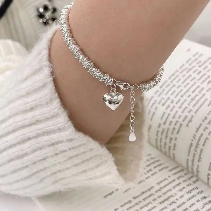 Collier couleur argent pour femmes, chaîne asymétrique élégante, chaîne en forme de cœur, bijoux de mariée, cadeaux pour amoureux