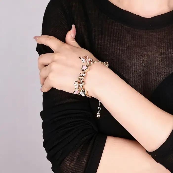 Bracelet réglable en forme de cœur pour femmes