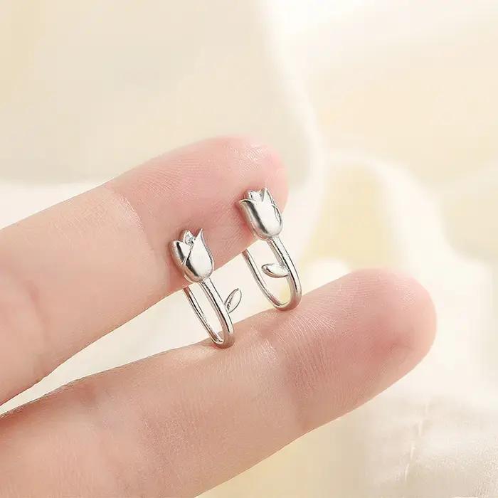 Boucles d'oreilles en forme de tulipe pour femmes et filles, simples, couleur argent doux, bijoux ro