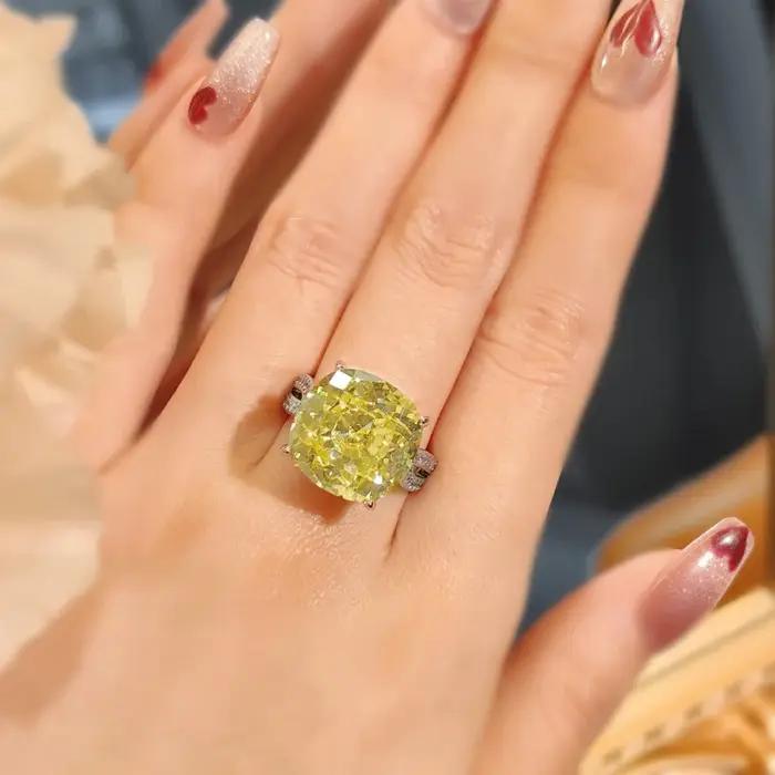 Bague de fiançailles en argent sterling 925 avec diamant jaune luxueux taillé en glace pour femme