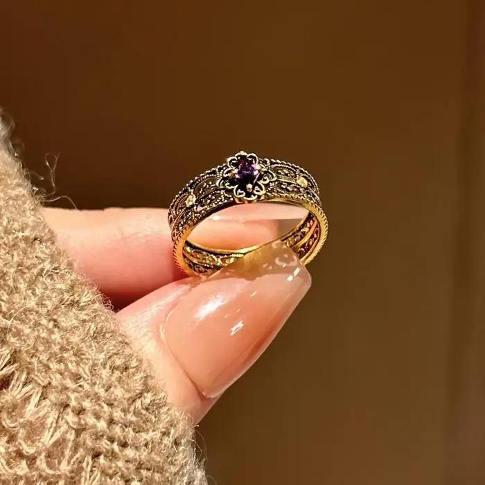Bagues vintage en diamant violet ajouré pour femmes, noir et doré, à la mode, style hip-hop, pour banquet, bijoux fins, cadeau