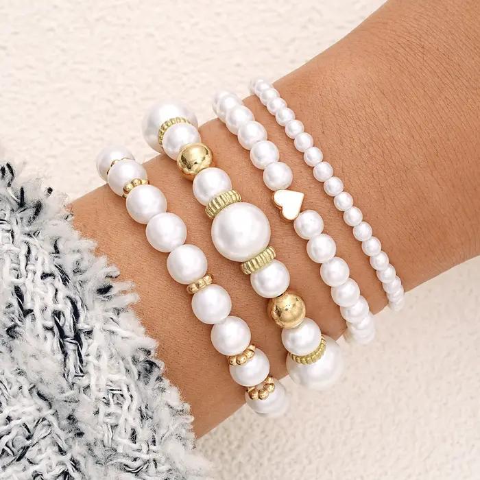 Ensemble de bracelets en perles artificielles simples pour femmes, style bohémien, couleur or, cœur, breloques, chaîne, bijoux à la mode pour filles, 4 pièces