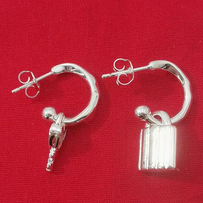 Ensemble de bijoux faits à la main ; Collection de boucles d'oreilles mixtes