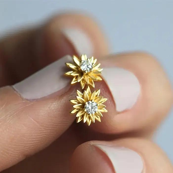 Huitan – boucles d'oreilles à fleurs délicates
