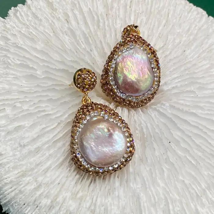 Boucles d'oreilles en perles baroques naturelles faites à la main pour femmes avec diamants rouge pour soirée ou quotidien