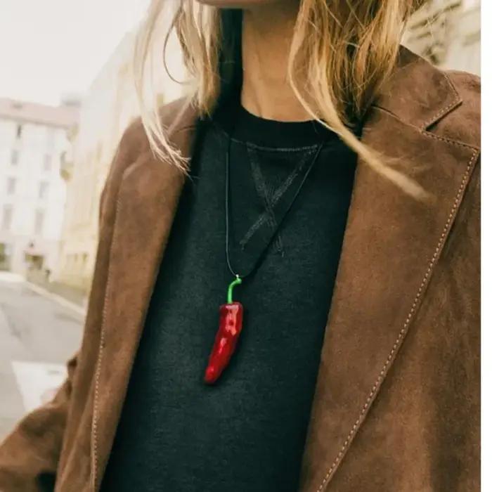 Collier pendentif ULBelle rouge pour femmes style boho fête de vacances bijou fantaisie cadeau spécial