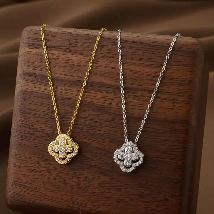Collier classique en titane et acier pour femmes