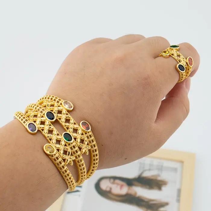 Bracelets de luxe avec anneaux