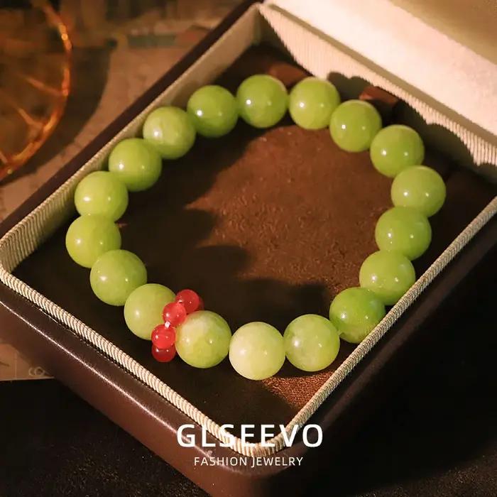 Bracelet avec capuchon de lait de raisin vert