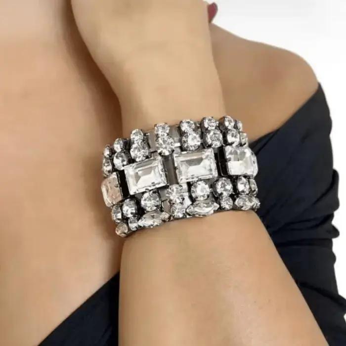 Bracelet en diamant d'eau pétillante exagéré