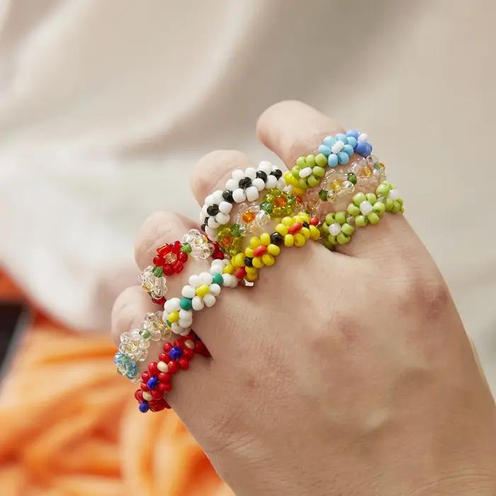 Nouvelles bagues coréennes en perles colorées à fleurs de marguerite