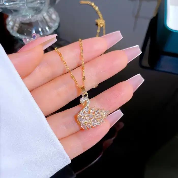 Collier avec pendentif cygne rose en cristal pour femmes, exquis, de luxe, couleur or, en acier inoxydable, bijoux coréens, Colorfast, nouvelle collection