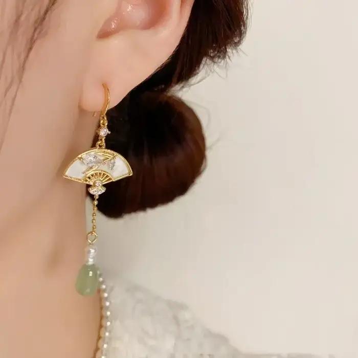 Boucles d'oreilles longues à pampilles en forme d'éventail pour femmes
