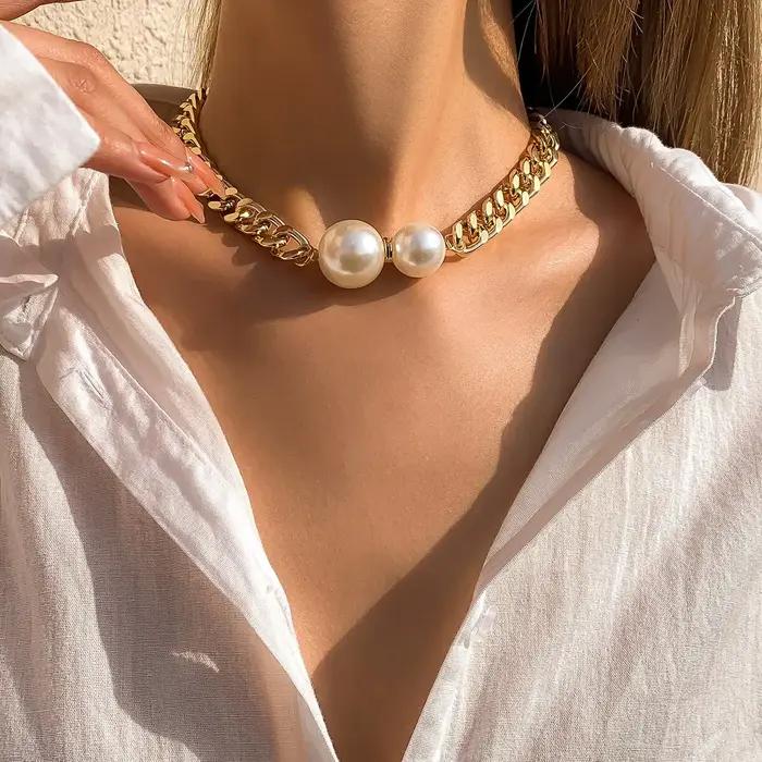 Collier Vintage Punk pour Femmes en Aluminium avec Pendentif Géométrique pour Parties et Célébrations Spéciales