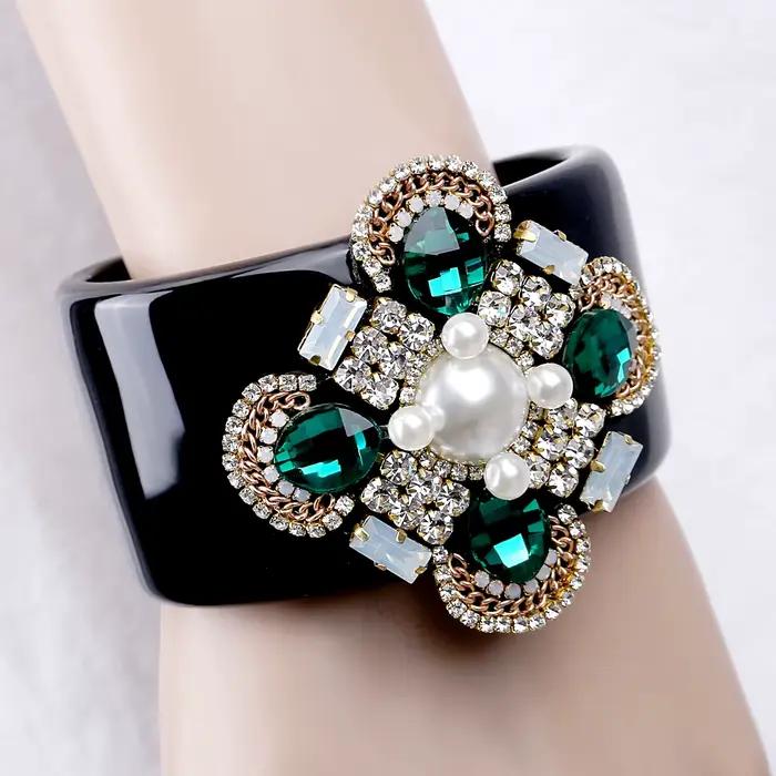HAHA & TOTO Bracelet manchette en résine noire à la mode incrusté de cristal fait à la main perlé fleur