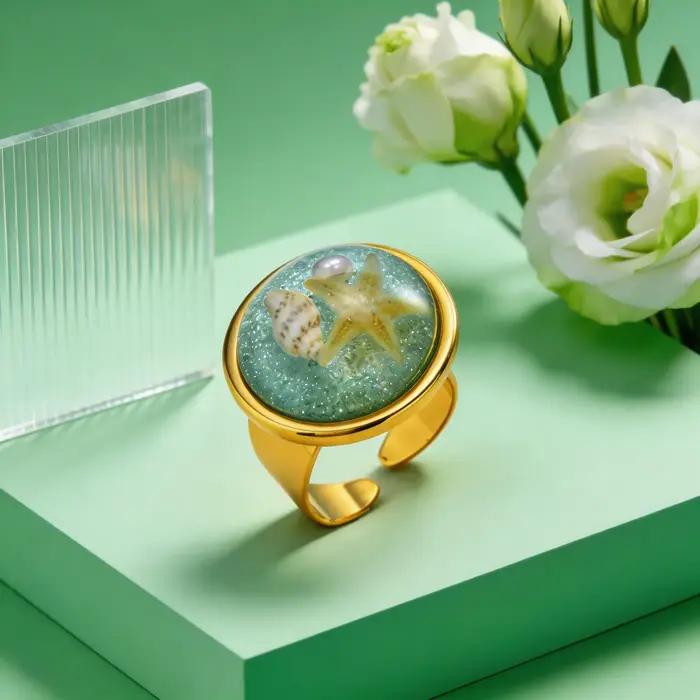 Bague en résine océan ajustable avec étoile de mer et coquillages, bijou de vacances à la plage, cadeau idéal pour les occasions spéciales et les femmes qui aiment la mode et la nature
