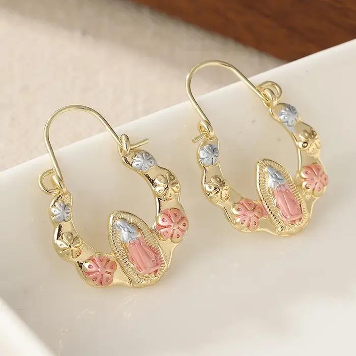 Boucles d'oreilles ethniques sculptées à la main pour femmes motif floral trois couleurs géométrie métallique pour usage quotidien bijoux de fête cadeau d'anniversaire