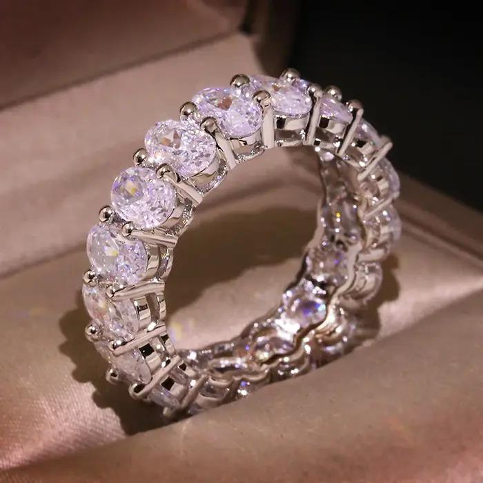 Bague de luxe en pierre de cristal blanc pour femme