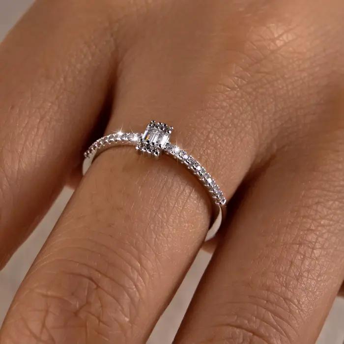 Bague fermée en cuivre avec zircone cubique effet glace pilée en forme de cube de sucre pour femme,