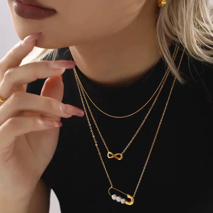 Colliers à breloques avec pendentif Infinity Love pour femmes