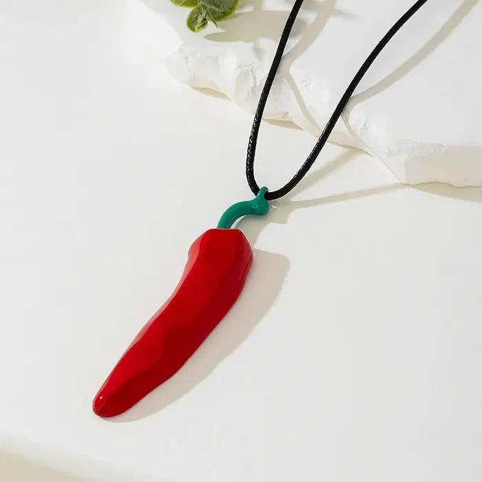Collier pendentif Chili rouge en émail pour femmes
