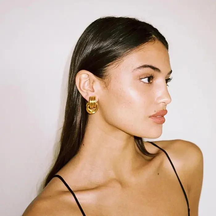 Boucles d'oreilles torsadées multicouches en acier inoxydable plaquées or pour femmes élégantes occasions spéciales mariage soirée chic