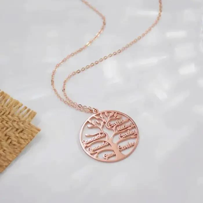 Collier Arbre de Vie Personnalisé avec Nom, Bijou en Acier Inoxydable, Cadeau Idéal pour Fête des Mères et Anniversaires