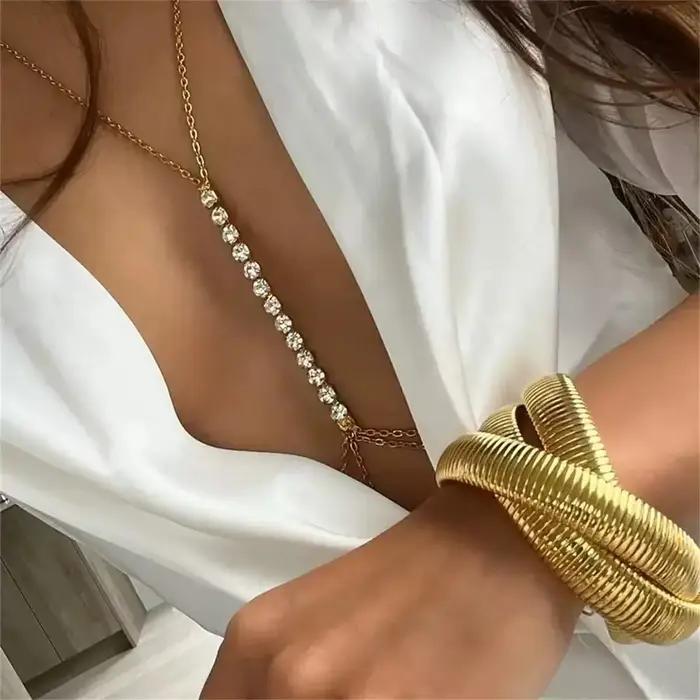 Chaîne de poitrine tendance en strass pour bikini sexy de plage