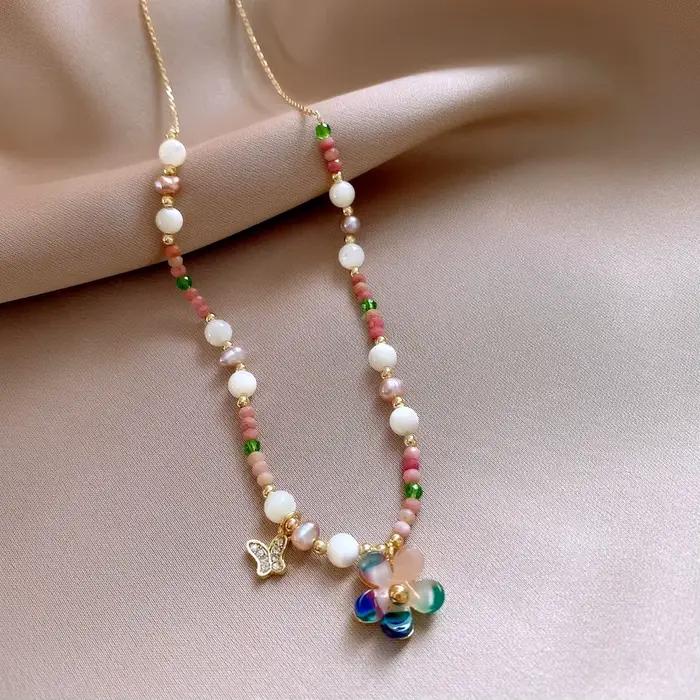 DREJEW Beizhu pierre rouge perles fleurs papillon collier pour femmes Dopamine vacances Style doux l