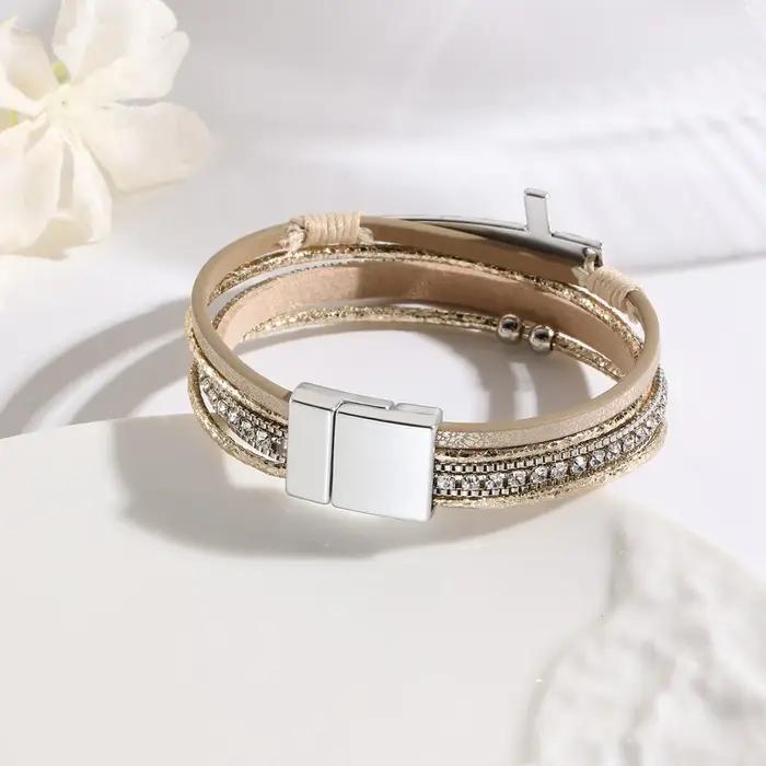 Bracelet multicouche bohème Vinatge croix bénie avec fermoir magnétique pour hommes et femmes amis