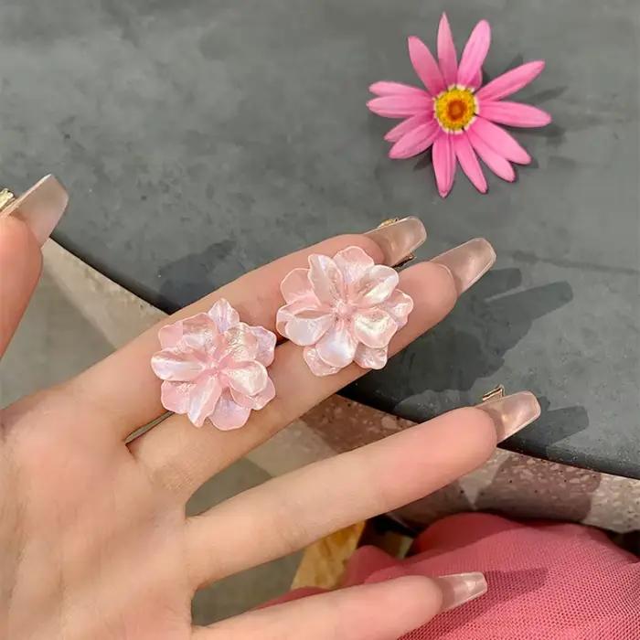 Boucles d'oreilles à tige fleur rose en résine pour femmes, mode coréenne moderne, camélia acrylique mignon, accessoires de bijoux de fête pour filles, nouveau