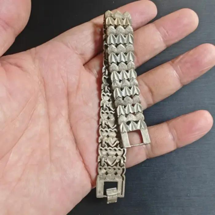 Bracelet en argent massif à maillons en forme de cœur