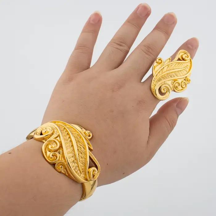 Ensemble de bijoux Bracelet et bague Design léopard