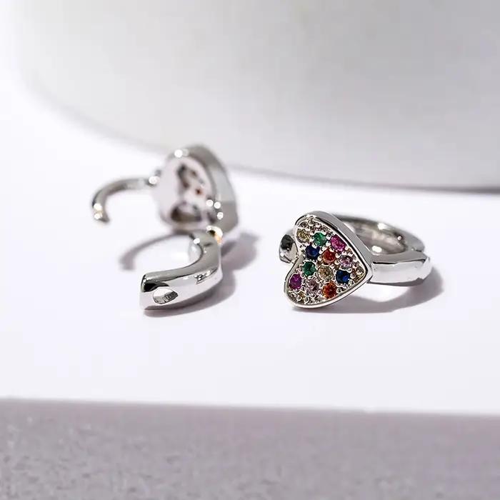 Petites boucles d'oreilles Cartilage en forme de cœur