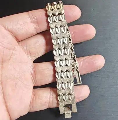 Bracelet en argent massif à maillons en forme de cœur