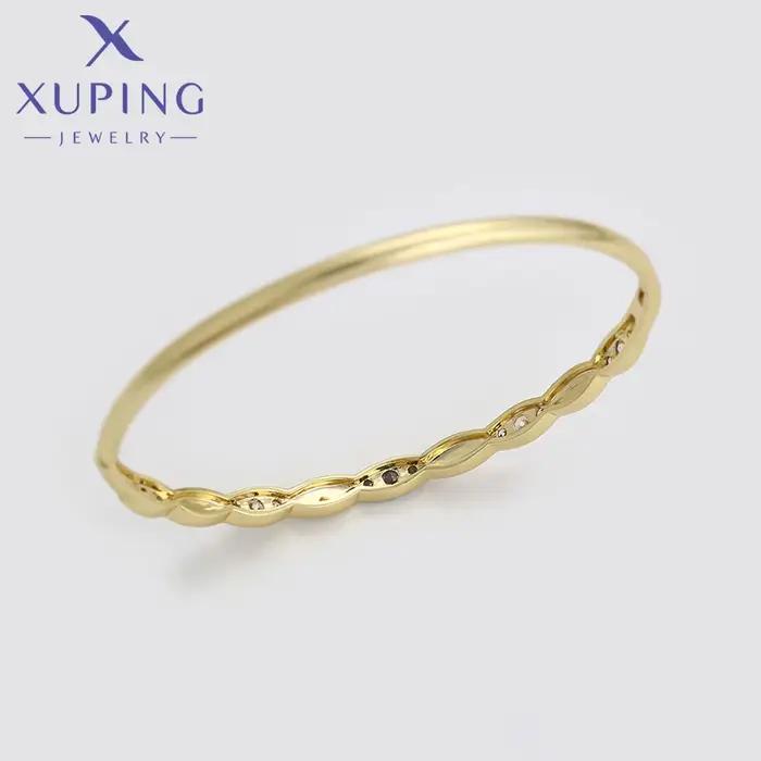 Bracelet en or clair pour femmes style classique occassions spéciales ajustement confortable