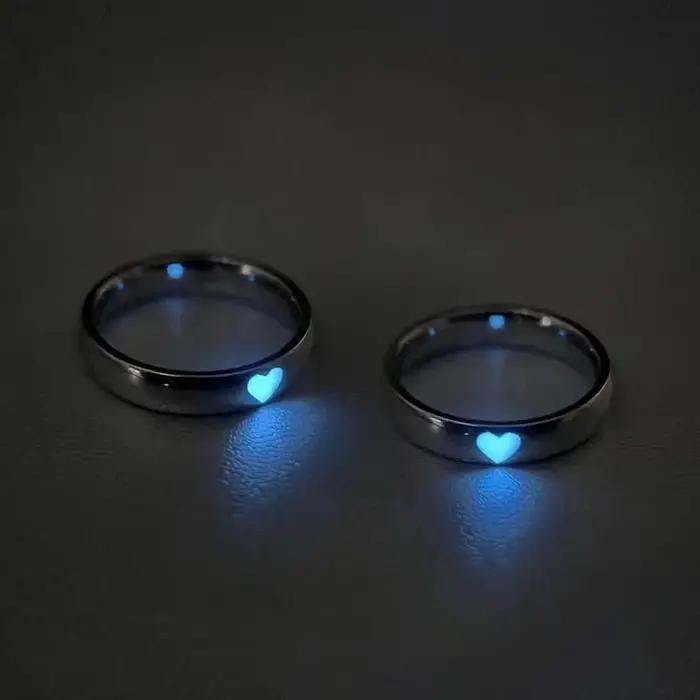 Bague lumineuse en forme de cœur d'amour bleu pour femmes et hommes