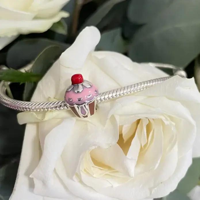 Breloques en argent 925 serties de zirconium blanc pour bijoux personnalisés et cadeaux d'anniversaire occasions spéciales