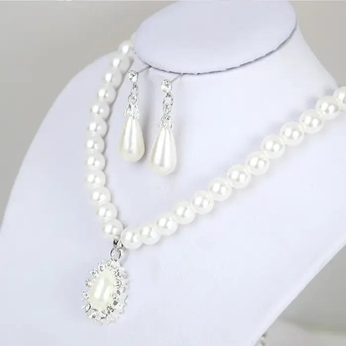 Ensemble de bijoux élégants pour femmes, collier en biscuits perlé, boucles d'oreilles pour patients