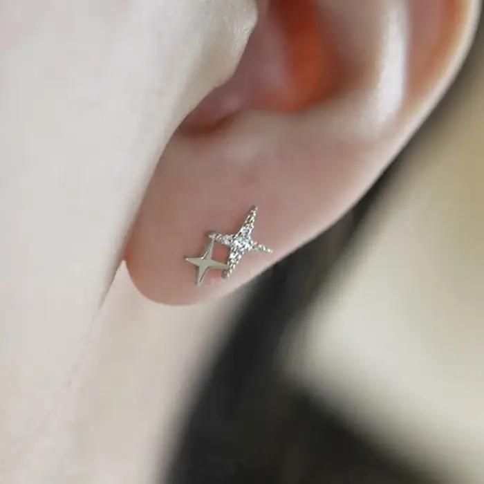 Nouvelles Boucles d'Oreilles Clous Asymétriques en Argent pour Femme