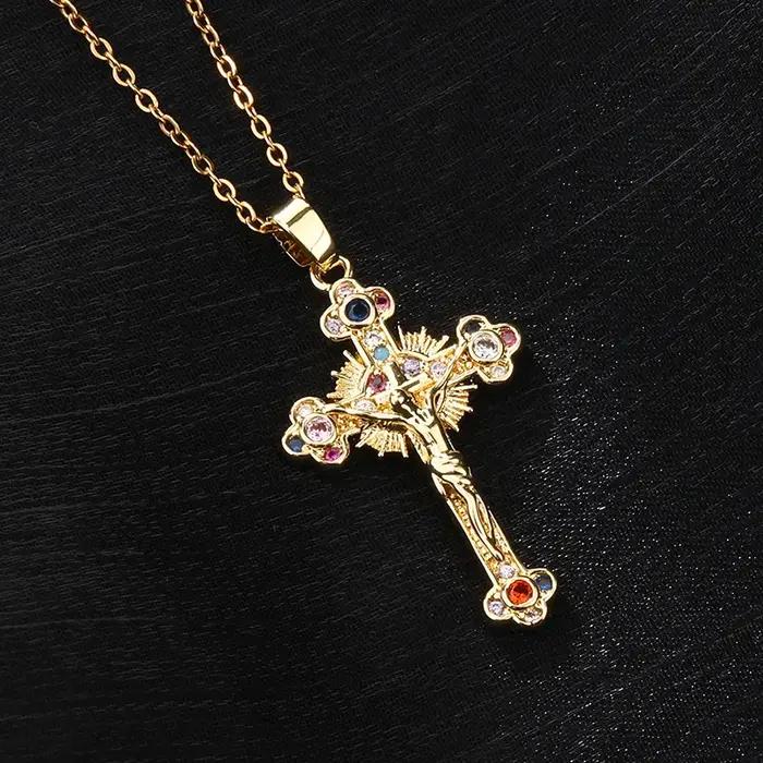 Collier croix de jésus pour femmes et hommes