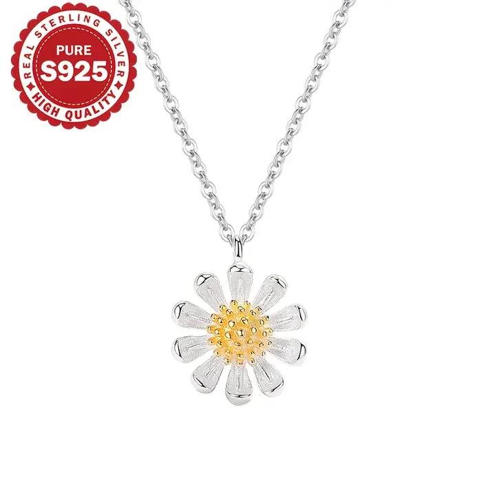 Un collier tendance pour femme
