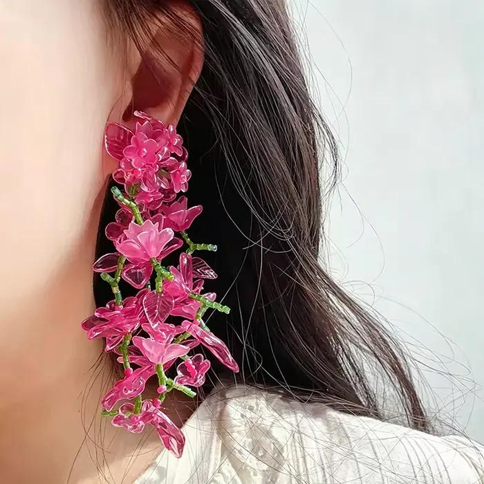 Boucles d'oreilles florales exagérées