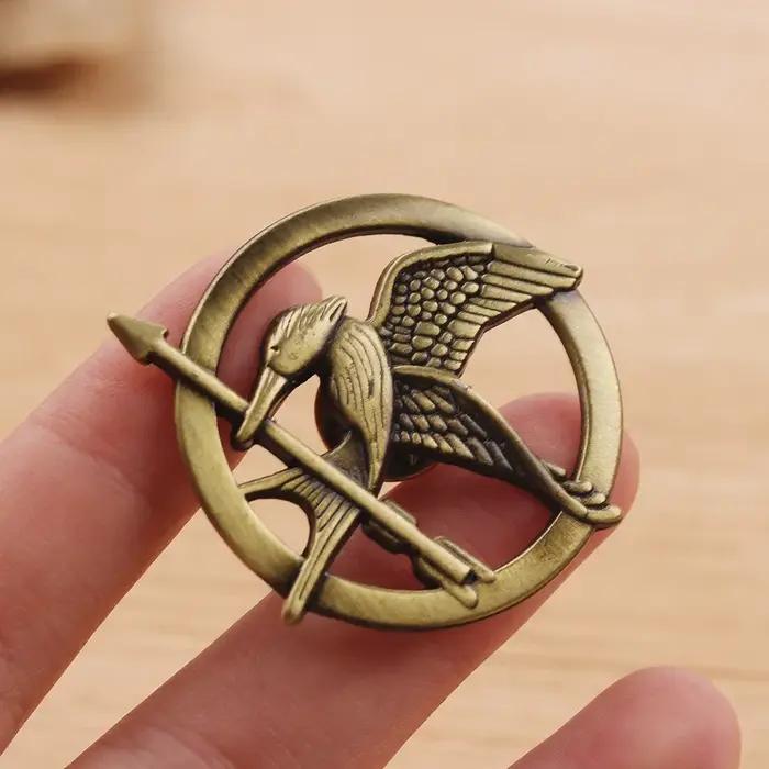Broche d'oiseau à la mode punk vintage en alliage de zinc pour homme et femme polyvalente pour toutes les occasions