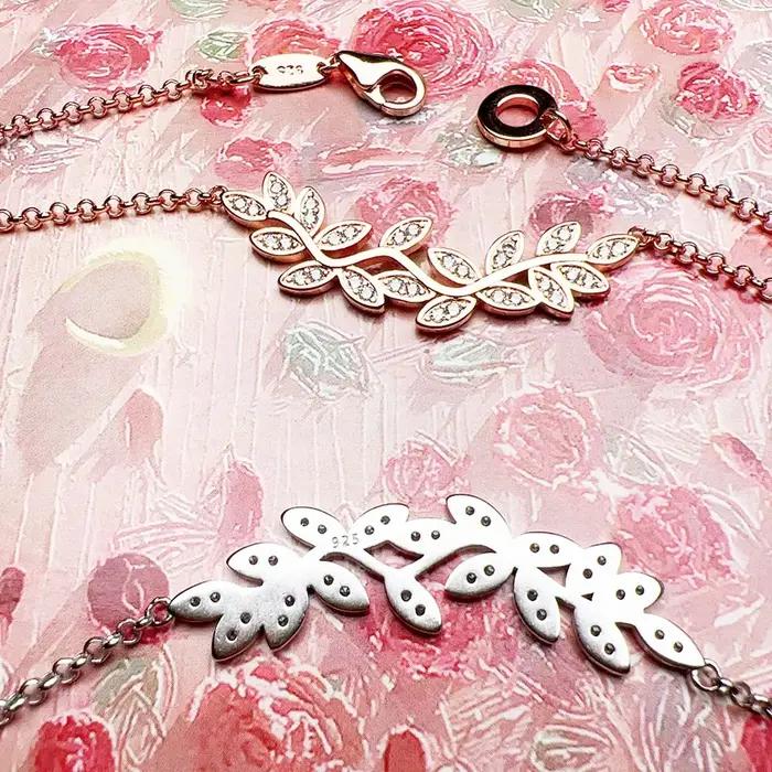 Collier feuilles vrilles