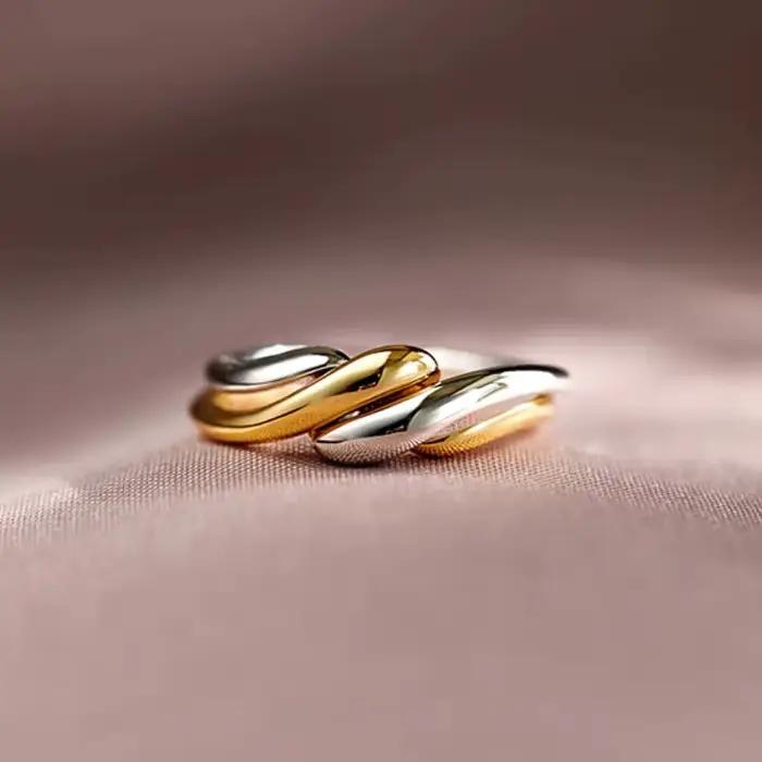 Huitan – bague torsadée bicolore pour femmes, bague en métal, mode moderne, usage quotidien, accessoires polyvalents, bijoux