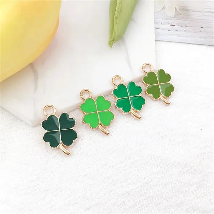 20 pièces de breloques pour la fabrication de bijoux à quatre feuilles