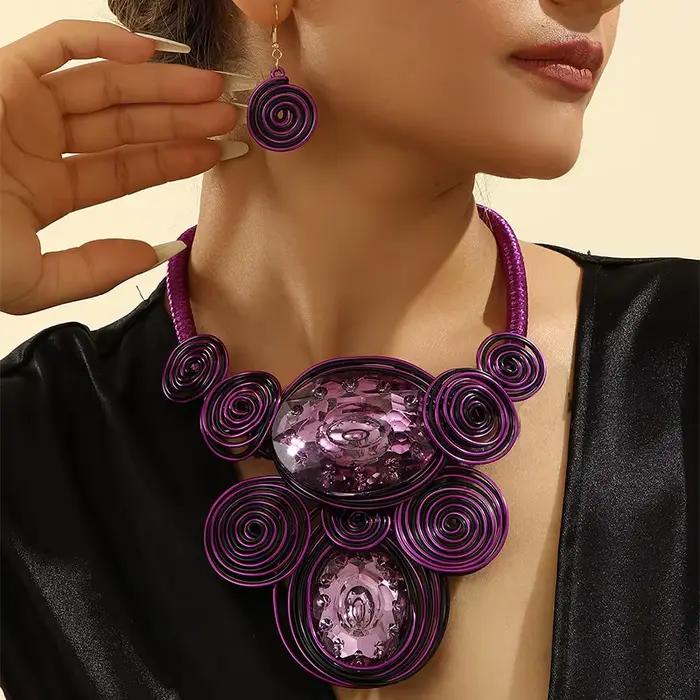 Ensemble de collier et pendentif en fil d'aluminium